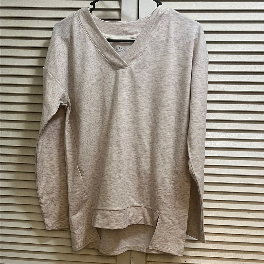 Women's St Johns Bay V-neck long sleeve